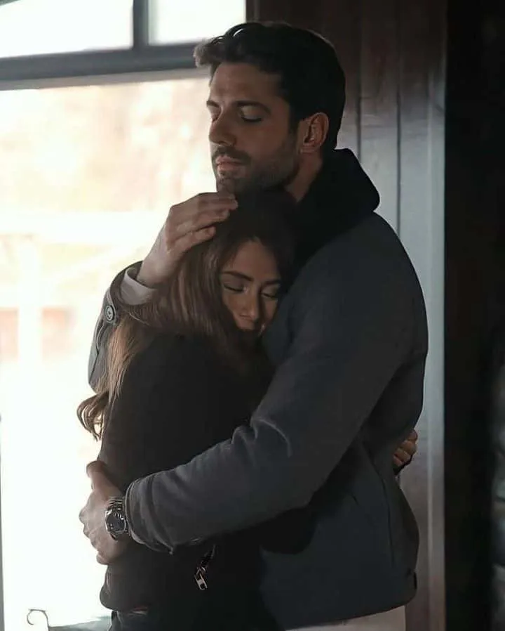 couple-hug-pic7 Couple Hug Pic